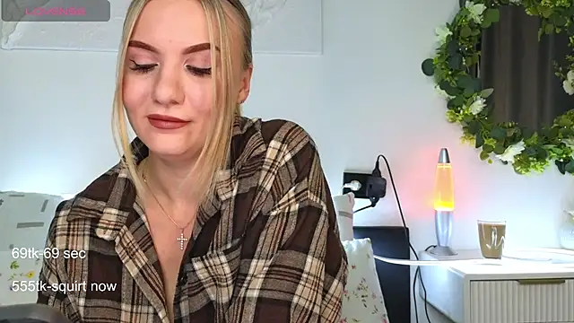 Maria Shy online show from 09.10.25