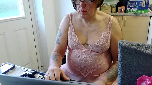 samanthasissieuk online show from 02.05.26