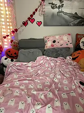 Snapshot of Angel-Lewd-Cake chatting on 02.12.26 Angel-Lewd-Cake online show from 02.12.26