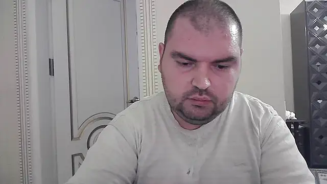 Snapshot of KIZLAZIMYaa chatting on 06.14.26 KIZLAZIMYaa online show from 06.14.26