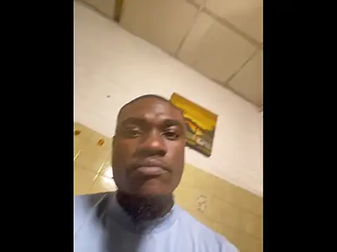 Snapshot of Pinepool21 chatting on 10.07.25 Pinepool21 online show from 10.07.25