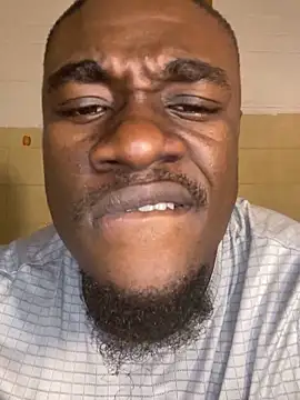 Snapshot of Pinepool21 chatting on 10.09.25 Pinepool21 online show from 10.09.25