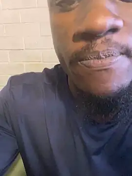 Snapshot of Pinepool21 chatting on 10.12.25 Pinepool21 online show from 10.12.25