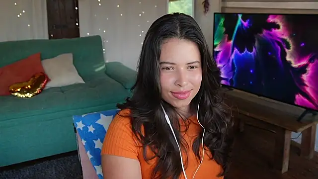 Snapshot of Kozzy_ chatting on 05.19.26 Kozzy online show from 05.19.26