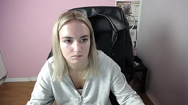 viktoria lovely online show from 10.29.25