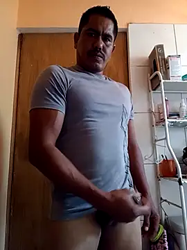 Snapshot of negro15cm17 chatting on 10.02.25 negro15cm17 online show from 10.02.25