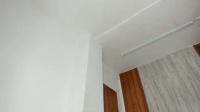 Alika01 online show from 10.20.25