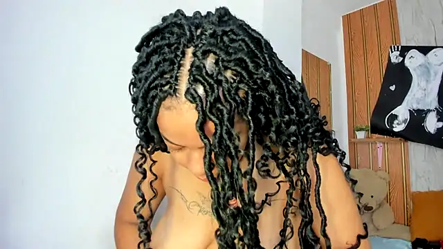 Alika01 online show from 12.05.25