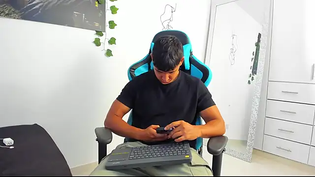 Bray Kevin online show from 03.22.25