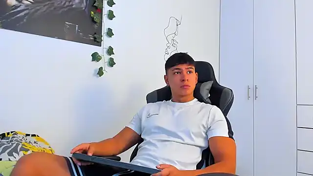 Bray Kevin online show from 12.16.25