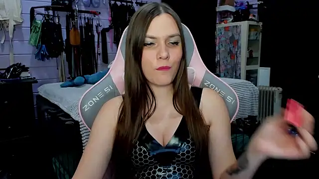 Snapshot of Stroynyash chatting on 02.10.25 Stroynyash online show from 02.10.25