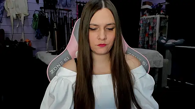 Snapshot of Stroynyash chatting on 02.26.25 Stroynyash online show from 02.26.25