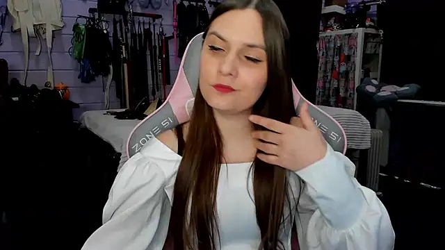 Snapshot of Stroynyash chatting on 02.26.25 Stroynyash online show from 02.26.25