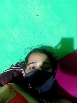 Snapshot of Cuti_jiyax chatting on 02.15.25 Cuti jiyax online show from 02.15.25