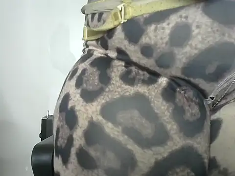 Brown sexy online show from 02.13.25