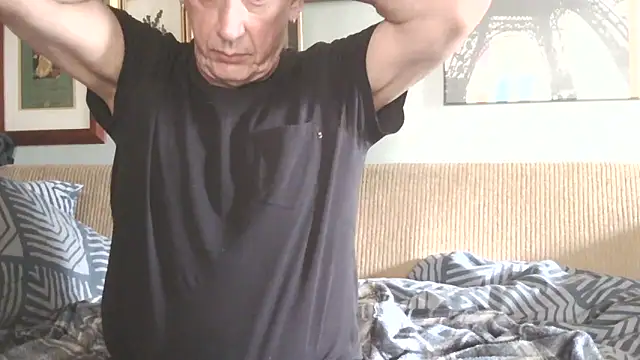 Snapshot of dannedonger2 chatting on 09.19.25 dannedonger2 online show from 09.19.25