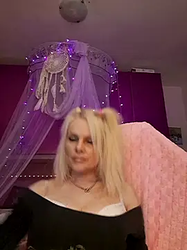 Angeldevilus online show from 10.28.25