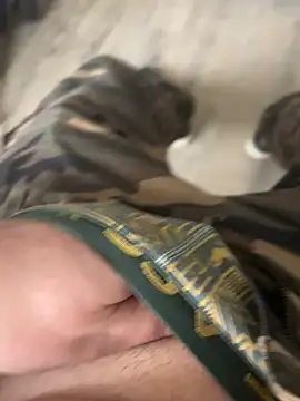 Snapshot of Micversa@xh chatting on 02.08.25 Micversaxh online show from 02.08.25