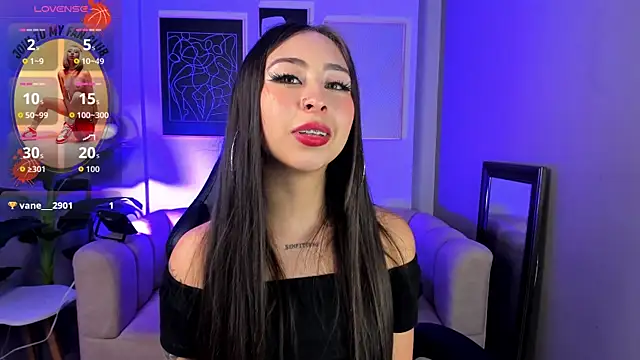 Snapshot of _cloe_martinez chatting on 10.15.25 cloe martinez online show from 10.15.25