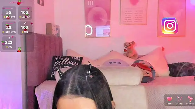 Hinataw33d01 online show from 11.23.25