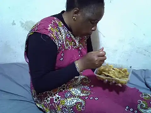 Crystal  Gee online show from 12.26.24