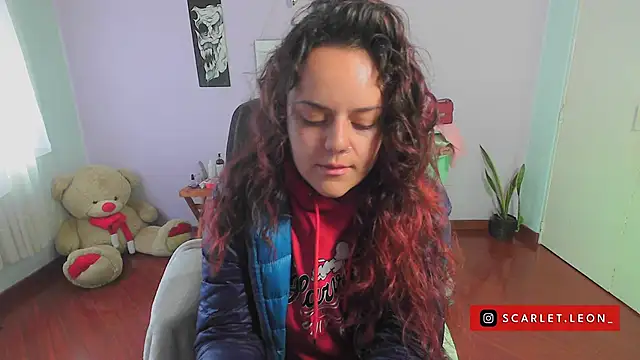 Scarletleon77 online show from 01.10.25