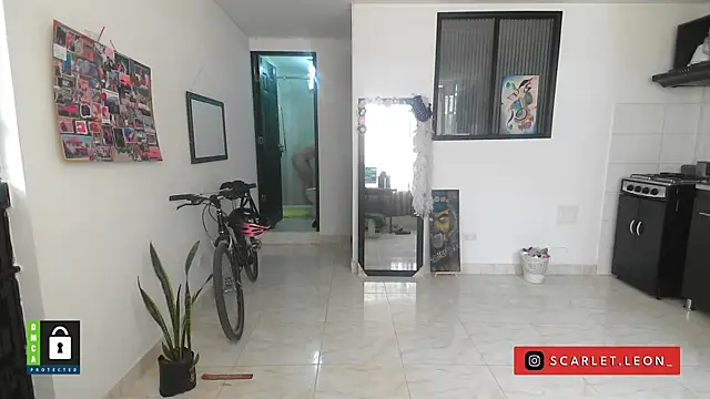 Scarletleon77 online show from 09.24.25