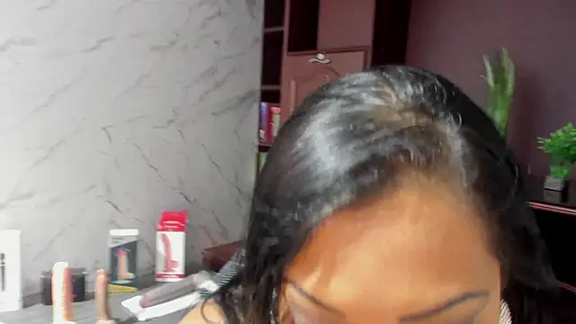 MelissaaCortes online show from 02.15.25