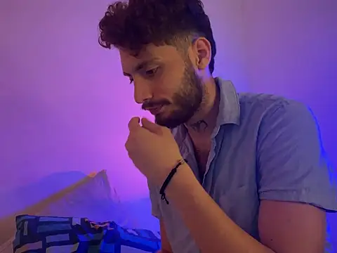 Snapshot of axel_giracr chatting on 12.06.24 axel giracr online show from 12.06.24