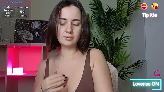 SweetieKendl online show from 02.28.26