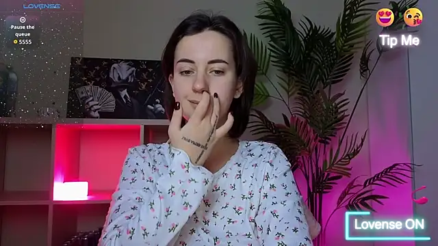 SweetieKendl online show from 03.27.26