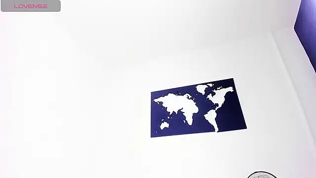 CurvyViolet online show from 12.09.24