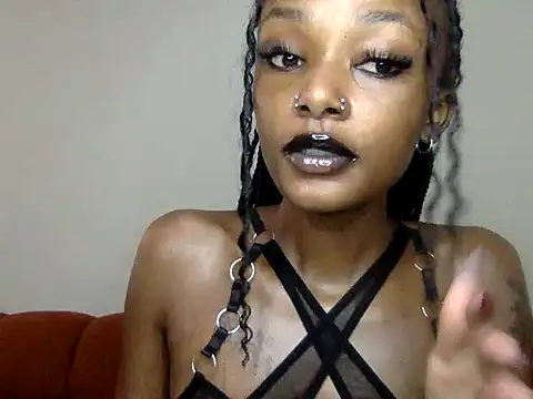 Snapshot of mavelous_mia chatting on 06.15.26 mavelous mia online show from 06.15.26