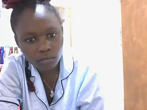 Snapshot of tanishacute chatting on 12.12.24 tanishacute online show from 12.12.24