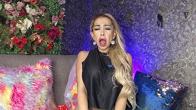 EvelinaGrey online show from 01.28.25