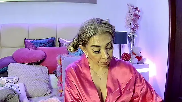 EvelinaGrey online show from 11.23.25