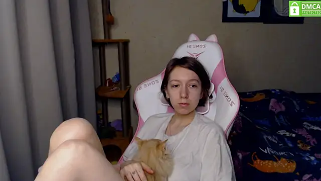 Snapshot of LeahGottty chatting on 12.02.24 LeahGottty online show from 12.02.24