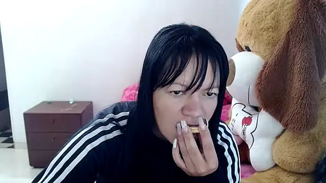 Cristal w online show from 02.17.26