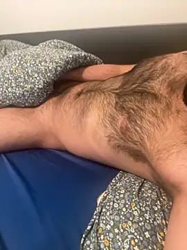 Snapshot of cubgay4u chatting on 10.05.25 cubgay4u online show from 10.05.25