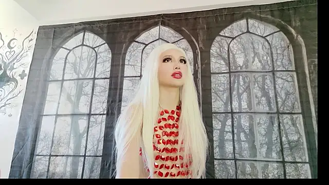 Snapshot of Stryxcy chatting on 05.20.26 Stryxcy online show from 05.20.26