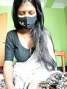 Snapshot of Anusri- chatting on 02.05.25 Anusri- online show from 02.05.25