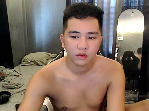 xgregor07 online show from 11.17.25