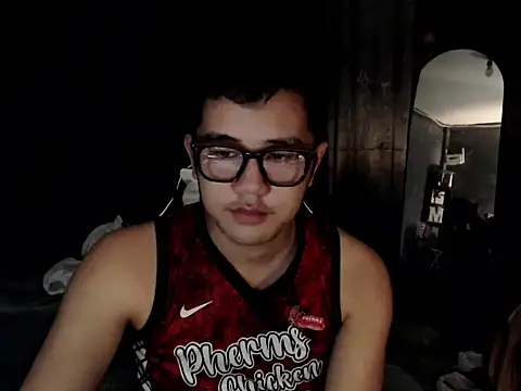 xgregor07 online show from 12.04.25