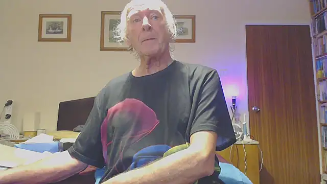 WaverlyKernow online show from 01.10.25