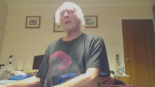 WaverlyKernow online show from 01.11.25