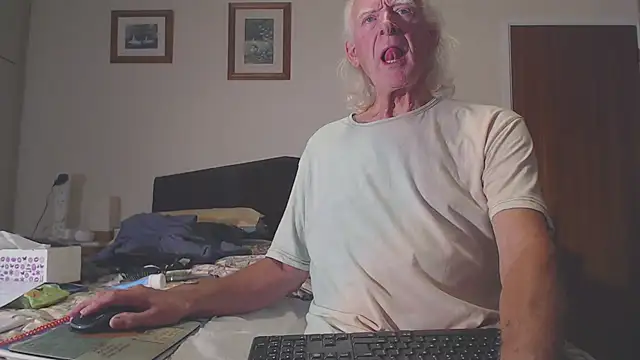 WaverlyKernow online show from 09.08.25