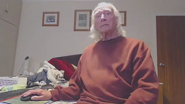 WaverlyKernow online show from 09.15.25