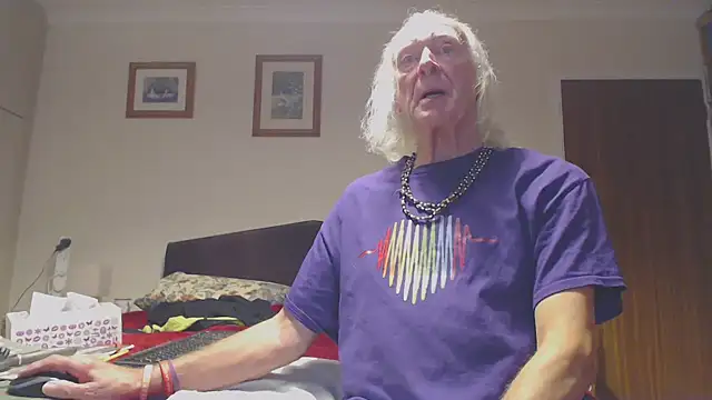 WaverlyKernow online show from 11.03.25