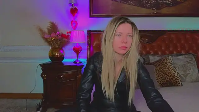 Real Tini online show from 02.11.26