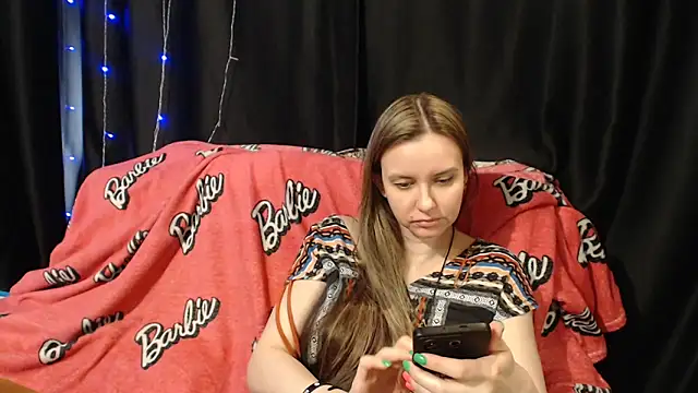 Snapshot of Milana69 chatting on 04.18.26 Milana69 online show from 04.18.26